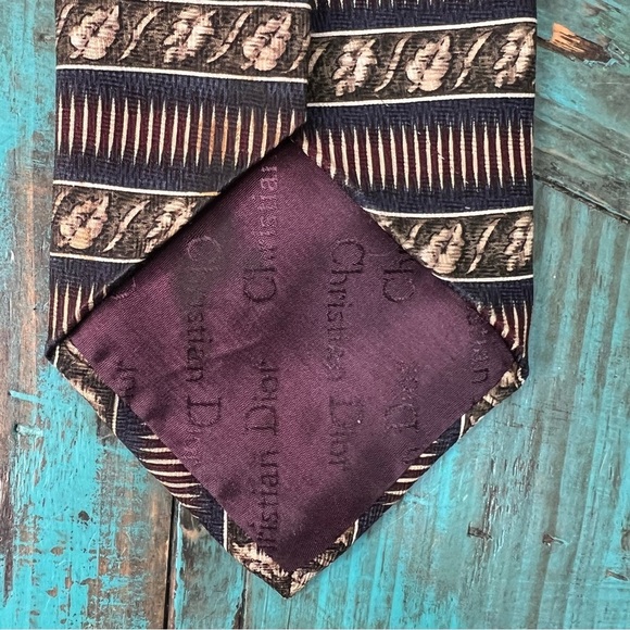 Vintage Christian Dior Silk Tie Striped & Leaf Print Designer Luxury - Picture 6 of 9